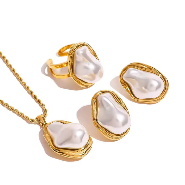 Dreamy Pearl Set