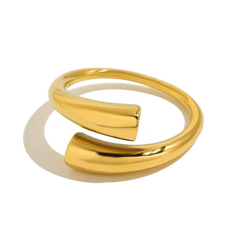 Golden Hug Ring