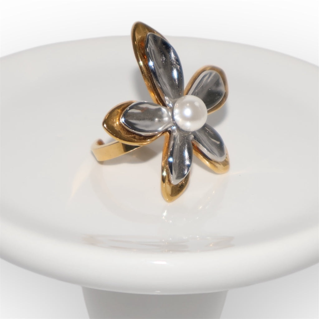 Pearl Blossom Ring