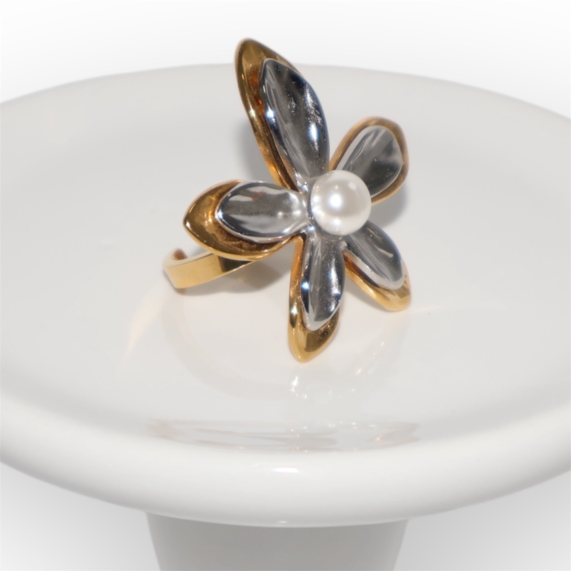 Pearl Blossom Ring